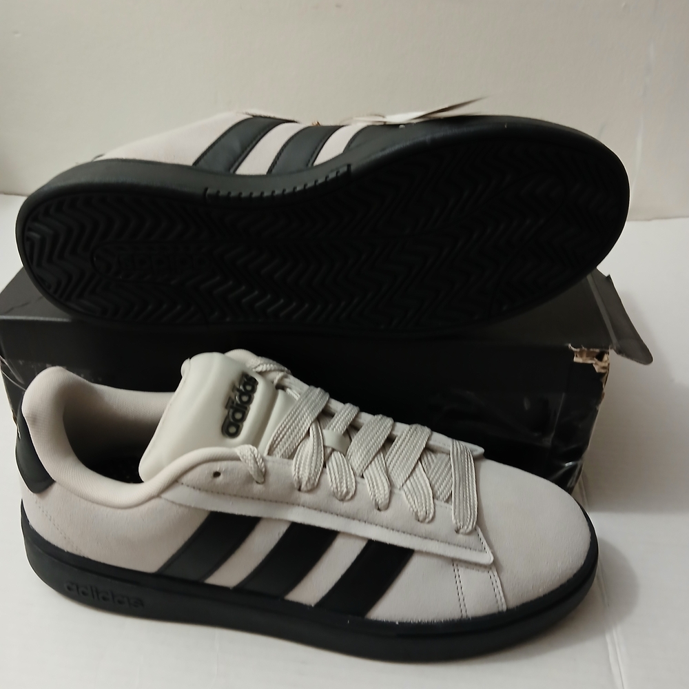 Adidas Black/Gray Sneakers Men's Size 13 New $85 - Picture 3 of 12